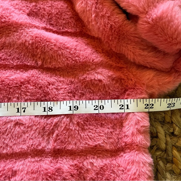 Steve Madden Faux Fur Sweatshirt Top stripe medium tea rose pink - Picture 15 of 16